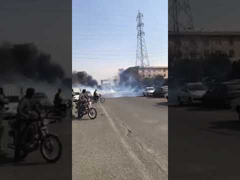 بازار آهن شاداباد تهران اعتصاب و درگیری با ماموران خامنه‌ای ۲۵آبان