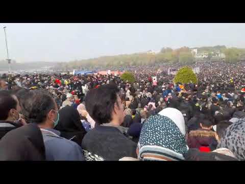 خیزش هزاران نفر از مردم و کشاورزان اصفهان در اعتراض به‌غارت حقابه و نابودی زاینده رود »