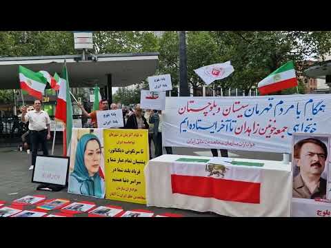 برلین - وقفة لأنصار مجاهدي خلق تضامنا مع الانتفاضة الوطنية للشعب الإيراني