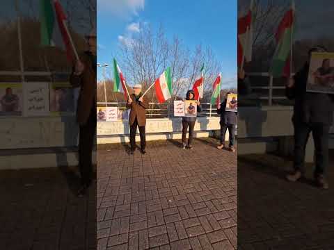 بوخوم- تظاهرات ایرانیان آزاده و هواداران مجاهدین در اعتراض به اعدام مجیدرضا رهنورد-۲۱آذر