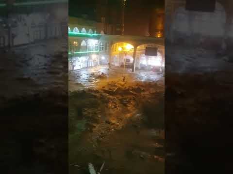 الصور من فيضانات الليلة الماضية في إمام زاده داود بطهران.