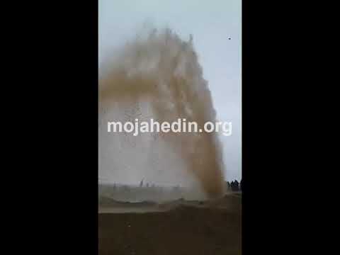 تخریب لوله انتقال آب به شهر یزد توسط کشاورزان روستای قارنه در زیار اصفهان ۴ آذر