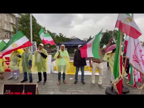وقف تضامنية للإيرانيين في ، دوسادوف لدعم الانتفاضة الوطنية في #إيران