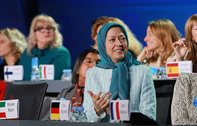 السيدة مريم رجوي الرئىسة المنتخبة من قبل المقاومة الايرانية في مؤتمر يوم المرأْة في باريس السيدة مريم رجوي الرئىسة المنتخبة من قبل المقاومة الايرانية في مؤتمر يوم المرأْة في باريس