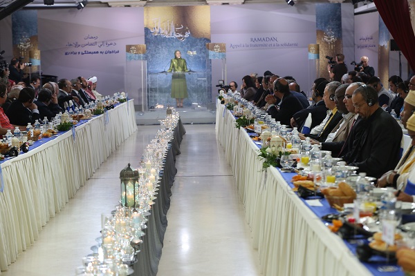 السيدة مريم رجوي الرئىسة المنتخبة من قبل المقاومة الايرانية في ندوة التضامن مع الثورة السورية للمقاومة الايرانيه في باريس