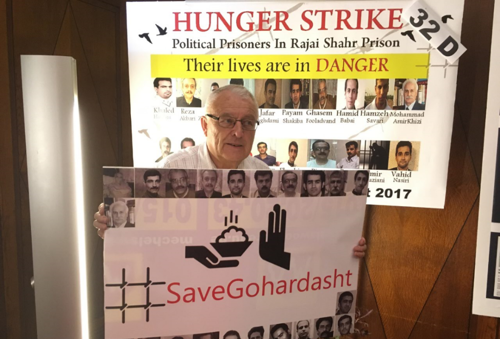 معرض في بروكسل لدعم السجناء السياسيين المضربين عن الطعام في إيران