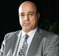 الدكتور أنور مالك