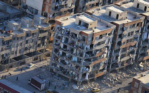 دمار الوحدات السكنية المعروفة بسكن مشروع مهر في كارثة الزلزال في كرمانشاه