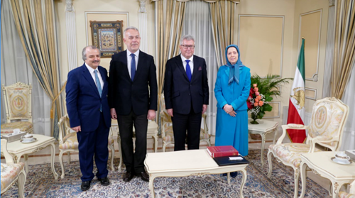 وفد من البرلمان الأوروبي يلتقي بالسيدة مريم رجوي