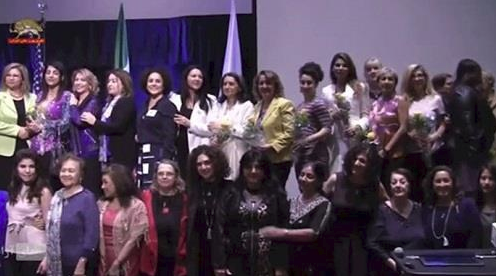 تجمع تضامني في جامعة فولرتون بكاليفورنيا