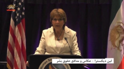 لین دیکسترا مصورة وناشطة مدافعة عن حقوق الانسان