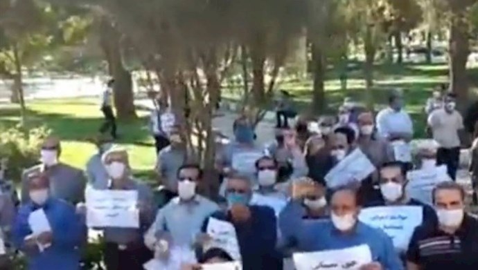  تجمع احتجاجي لعمال متقاعدين في كرمانشاه