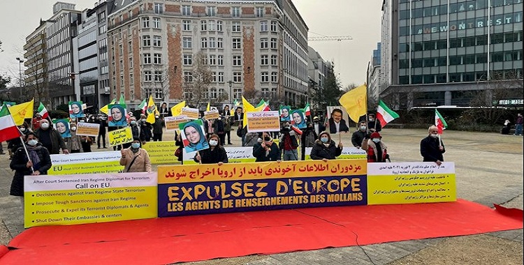 وقفة‌ احتجاجیة‌ للجالية الإيرانية وأنصار المجلس الوطني للمقاومة الإيرانية في بلجيكا