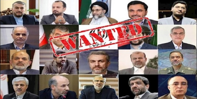 النظام الايراني يلعب على المکشوف