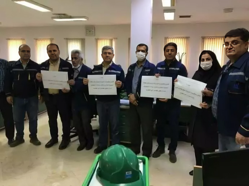 استمرار احتجاجات الموظفون الرسميون بوزارة النفط في إيران
