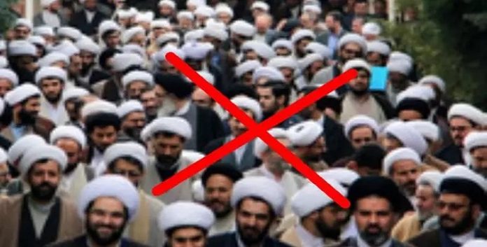 رجال الدين صاروا طبقة متنفذة وظالمة في إيران