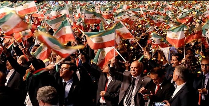 عن نباح كلاب النظام الإيراني ضد مجاهدي خلق -  فوكس نيوز: النظام الإيراني يعلن توجيه ضربة عسكرية لمجموعة مقاومة على أراضي أجنبية  