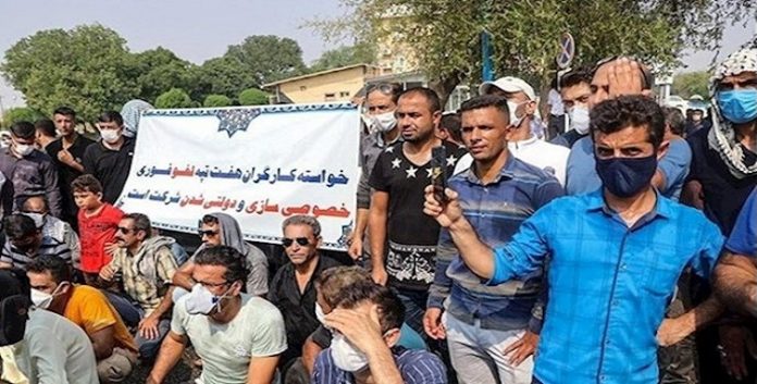 يطالبون بتحسين الظروف المعيشية والمساواة في الأجور إضراب استمرار اضراب عمال شركة كارون لقصب السكر للیوم 12 على التوالي