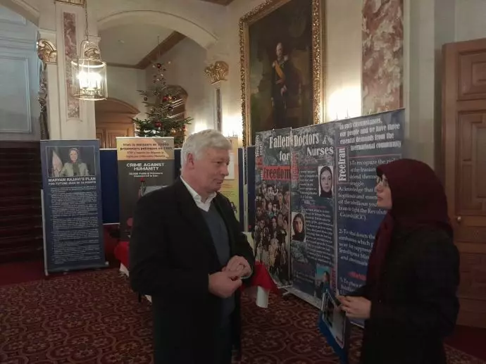 اقامها انصار مجاهدي خلق- معرض صور و تكريم شهداء الثورة الديمقراطية الإيرانية في لندن وبرلمان لوكسمبورغ وروما