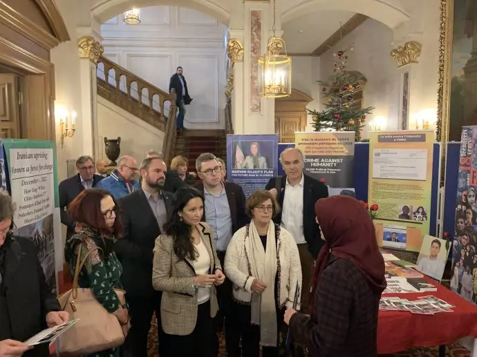 اقامها انصار مجاهدي خلق- معرض صور و تكريم شهداء الثورة الديمقراطية الإيرانية في لندن وبرلمان لوكسمبورغ وروما