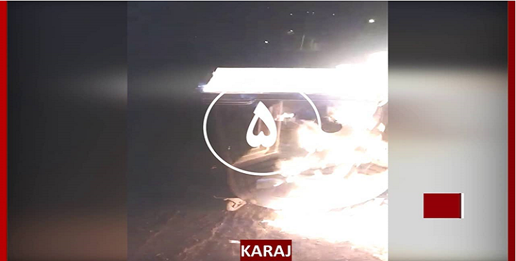 إضرام النار في قواعد للباسيج ولافتات لخامنئي وقاسم سليماني من قبل شباب الانتفاضة