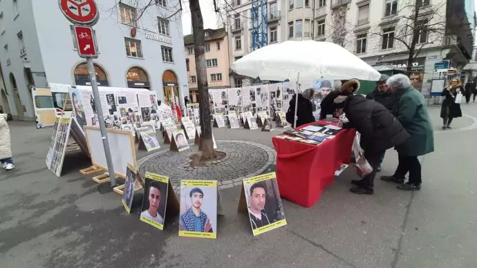 معرض لانصار مجاهدي خلق تکرماَ لشهداء الانتفاضة الإيرانية في زيورخ – سويسرا