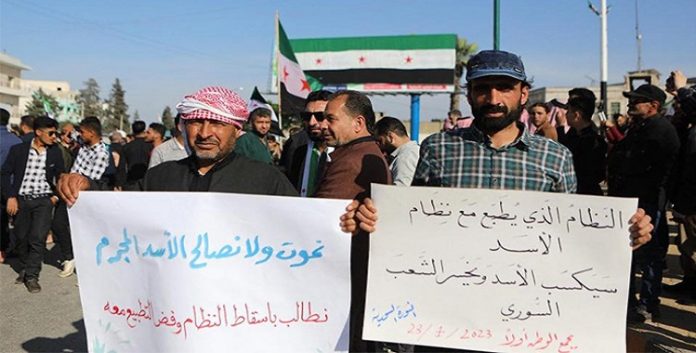 استمرار احتجاج السوريون على التطبيع مع الأسد