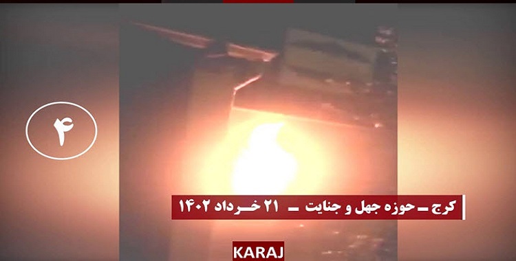وسط ترحيب شعبي.. إضرام النار في صور خميني وخامنئي في طريق سعيدي السريع في طهران
