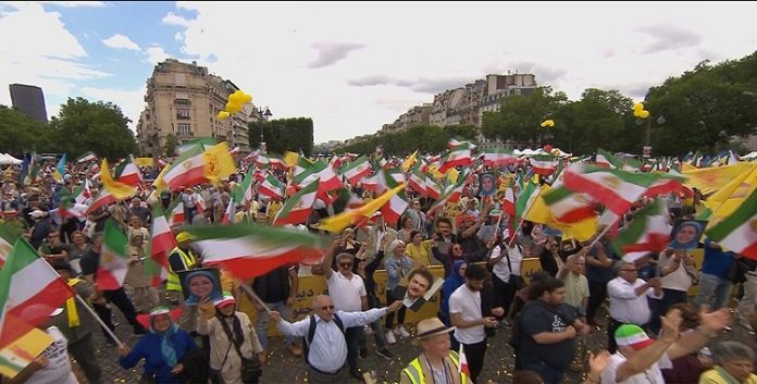 ازمة لنظام الملالي لاحل لها إلا بسقوطه