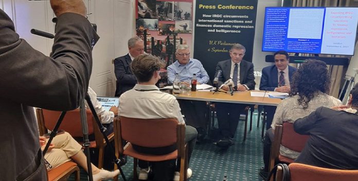 بحضور برلمانيون بريطانيون، الکشف عن كيفية تحايل النظام الإيراني على العقوبات الدولية وتمويل القمع والعدوان الداخلي خلال مؤتمر صحفي المقاومة الإیرانية في لندن