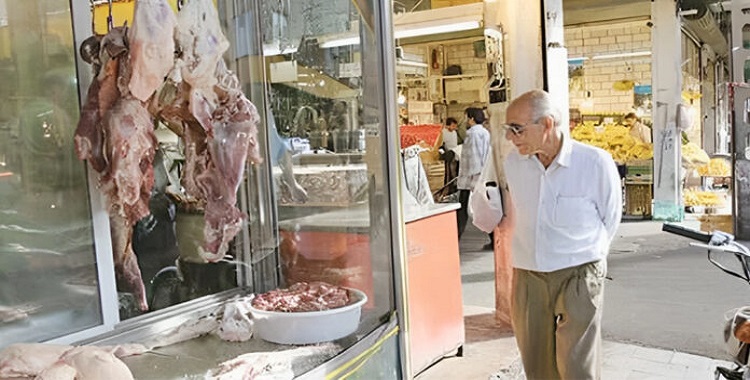 مع استمرار ارتفاع الأسعار، اللحوم تختفي ببطء ولكن باستمرار من مائدة الإيرانيين