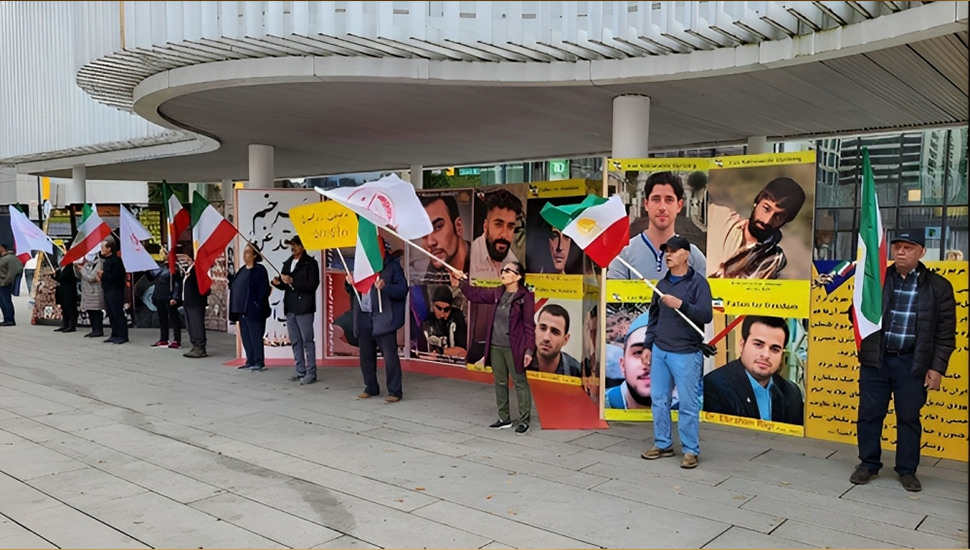 دعماً وتضامنا مع الانتفاضة في إيران، وقفات أنصار مجاهدي خلق في تورونتو وفانكوفر وأوتاوا ولندن