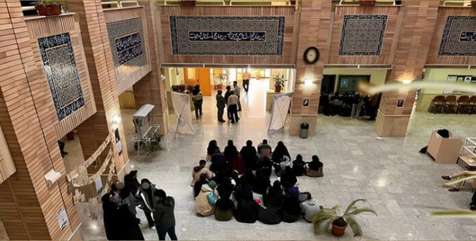 احتجاجات طلابية في الجامعات الإيرانية ضد أعمال القمع