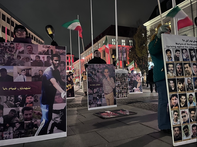 انصار مجاهدي خلق في في أوتوبوري السويد یحیون ذكرى الانتفاضة الوطنیة الإيرانیة