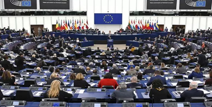 قرار البرلمان الأوروبي يدين بشدة الإعدامات الواسعة في إيران