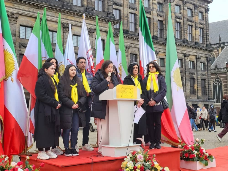 مسيرة لانصار مجاهدي خلقو الإيرانيين في هولندا ضد النظام الإيراني في أمستردام