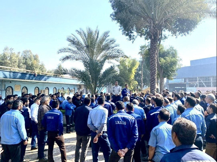 ایران.. إضرابات وتجمعات احتجاجية الموظفين العاملين في شركة النفط وصناعة الصلب جنوبي