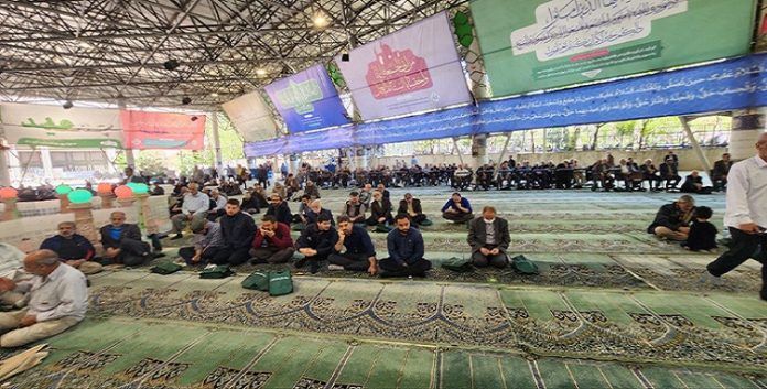 إشارة واضحة إلى عدم شرعية نظام الملالي، مشاركة 142 شخصا فقط في صلاة الجمعة في طهران