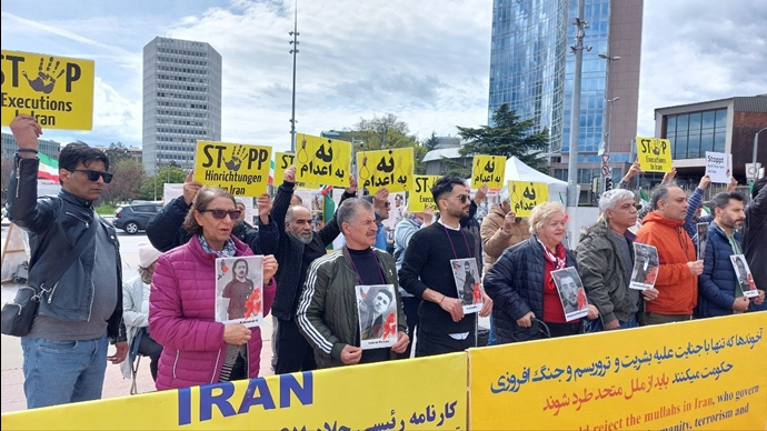طالبوا بمحاکمة الجناة الرئيسيين في مذبحة عام 1988 ، الإيرانيون يحتجون أمام مجلس حقوق الإنسان التابع للأمم المتحدة في جنيف