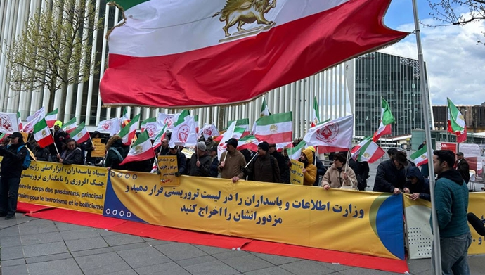بالتزامن مع اجتماع وزراء خارجية الاتحاد الأوروبي، مسیرة احتجاجیة لانصار مجاهدي خلق في لوكسمبورغ