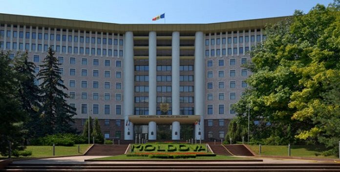 خطة السيدة مريم رجوي المؤلفة من 10 نقاط، تحضي علی دعم من جانب أغلبية برلمان مولدوفا