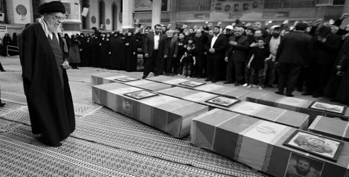 نظرة على التوازن السياسي في نظام إيران بعد وفاة رئيسي