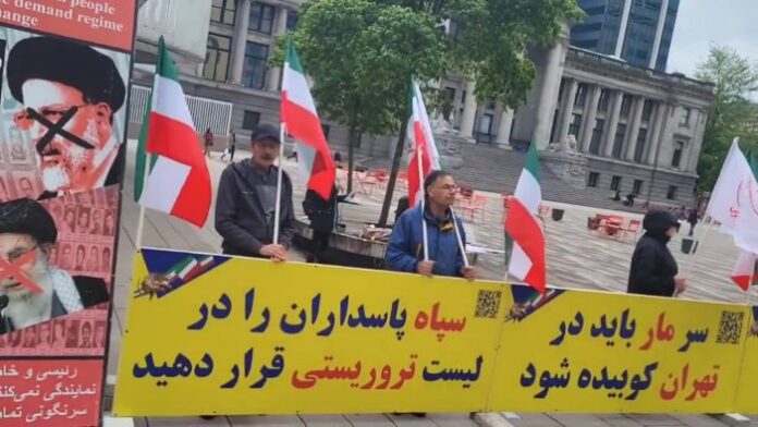 تضامنا مع الانتفاضة الايرانية، مظاهرات انصار مجاهدي خلق في مدن تورنتو، فانكوفر، كندا