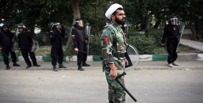 تخبط الحرس الثوري وسط تصاعد الاحتجاجات الإيرانية