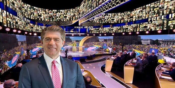 خلال کلمة في القمة العالمية لإيران الحرة، لينكولن بلومفيلد: يجب على الحكومات الغربية مراجعة سياستها تجاه إيران