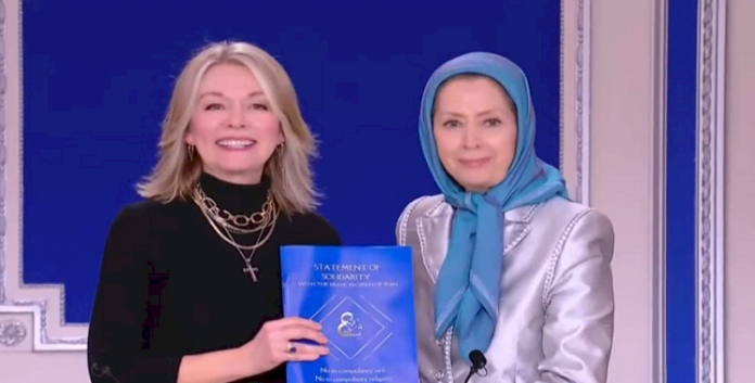 بيان لأكثر من 650 شخصية نسائية من مختلف أنحاء العالم دعمًا لنساء إيران والسيدة مريم رجوي المؤتمر الدولي بمناسبة اليوم العالمي للمرأة