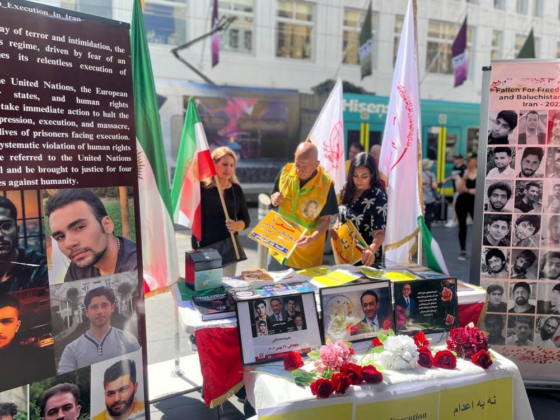 تندیداً لانتهاكات حقوق الإنسان في إيران اقامة معرض صورفي ملبورن، أستراليا