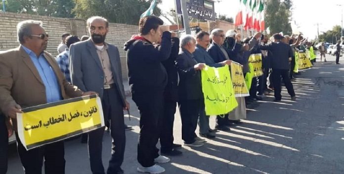 انهيار القيم الأخلاقية و الفقر المدقع في ظلّ حکم النظام الإيراني