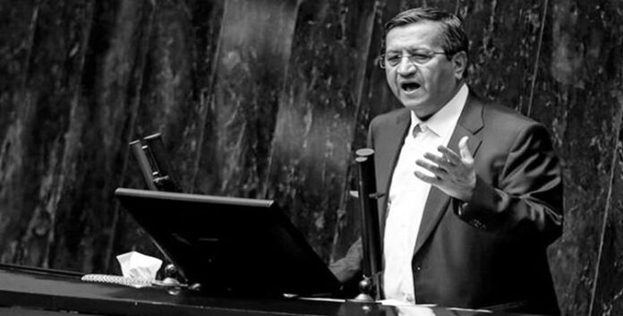 إقالة وزير اقتصاد بزشكيان تُفاقم أزمات إيران