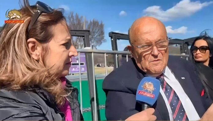 مظاهرة الإيرانيين الكبرى أمام مبنى الكونغرس الأمريكي: تقاریر وكالات الأنباء الدولية